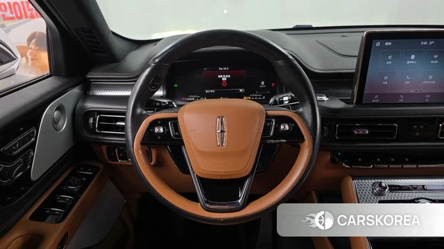 Lincoln Aviator 2nd generation 2022 Белый из Кореи, фото 4