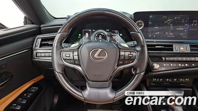 Lexus ES300h 7th generation 2022 Серебряный из Кореи, фото 4