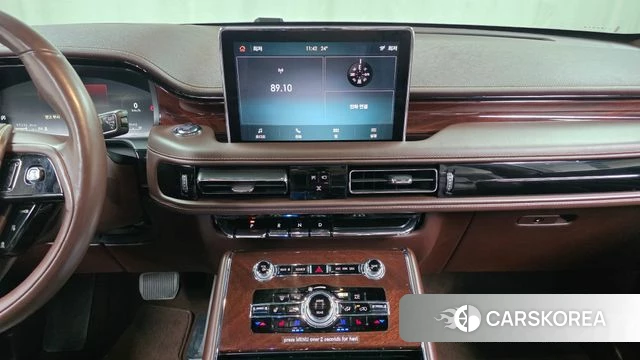 Lincoln Aviator 2nd generation 2023 Черный из Кореи, фото 4