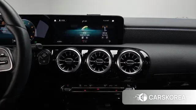 Mercedes-Benz A-Class W177 2021 Белый из Кореи, фото 4