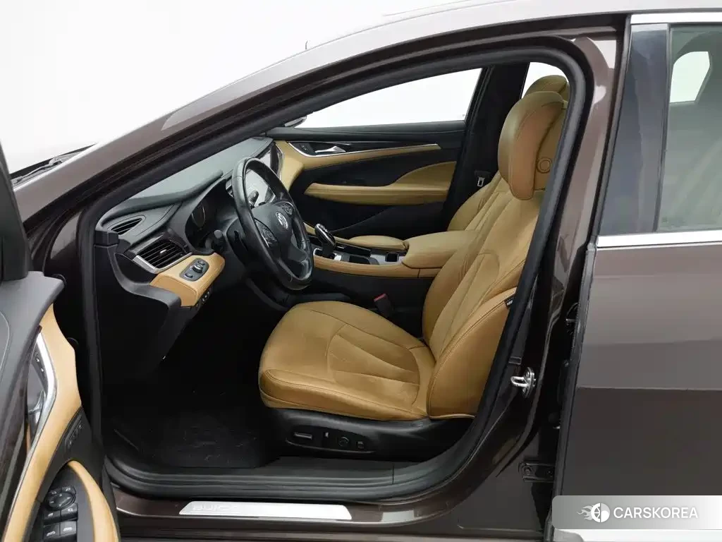 Buick Lacrosse 2018 Red/purple из Китая, фото 4