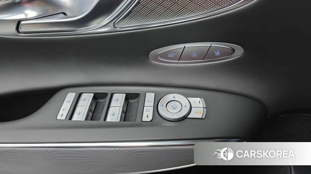 Genesis GV70 2023 Красный из Кореи, фото 4