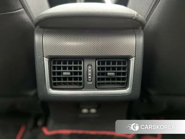 Toyota Camry 2021 Белый из Китая, фото 4
