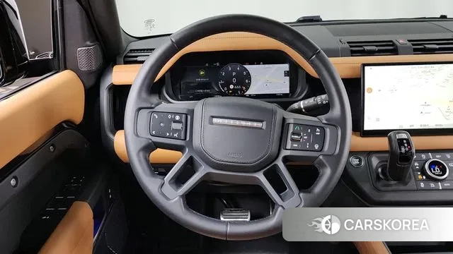 Land Rover Defender (L663) 2024 Черный из Кореи, фото 4