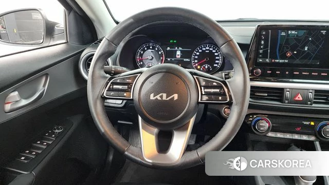 Kia The New K3 2nd generation 2022 Белый из Кореи, фото 4