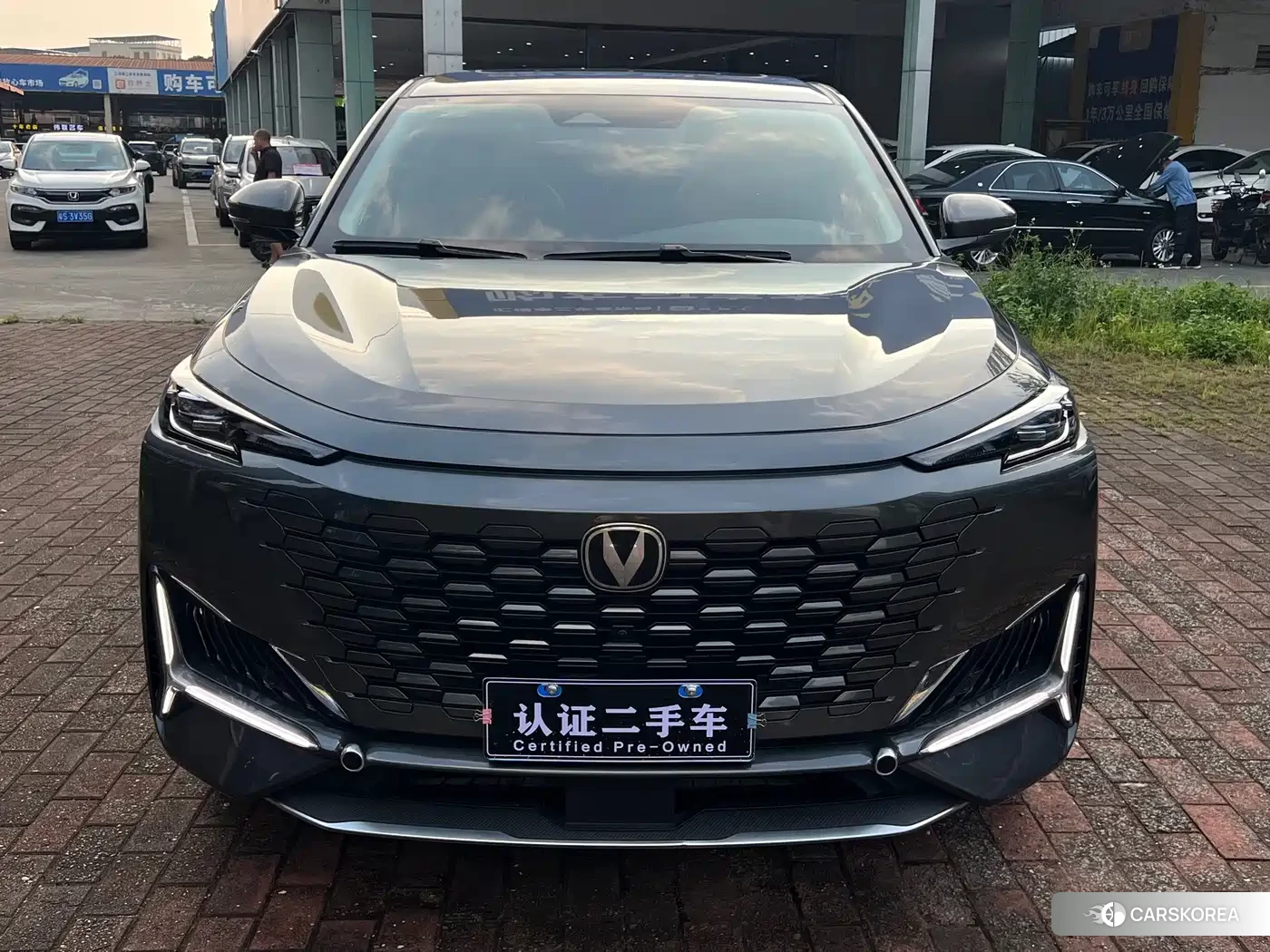 Chang'an UNI-K 2023 Silver/gray из Китая, фото 4