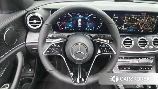 Mercedes-Benz E-Class W213 2023 Черный из Кореи, фото 4