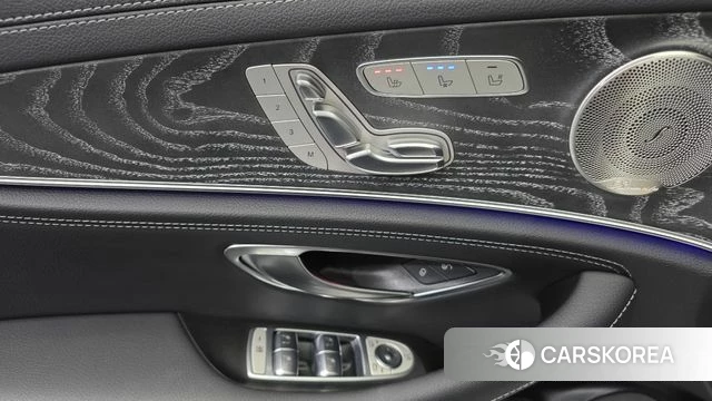 Mercedes-Benz E-Class W213 2021 Белый из Кореи, фото 4