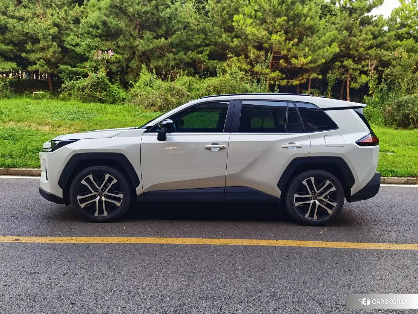 Toyota Wildlander 2026 Белый из Китая, фото 4