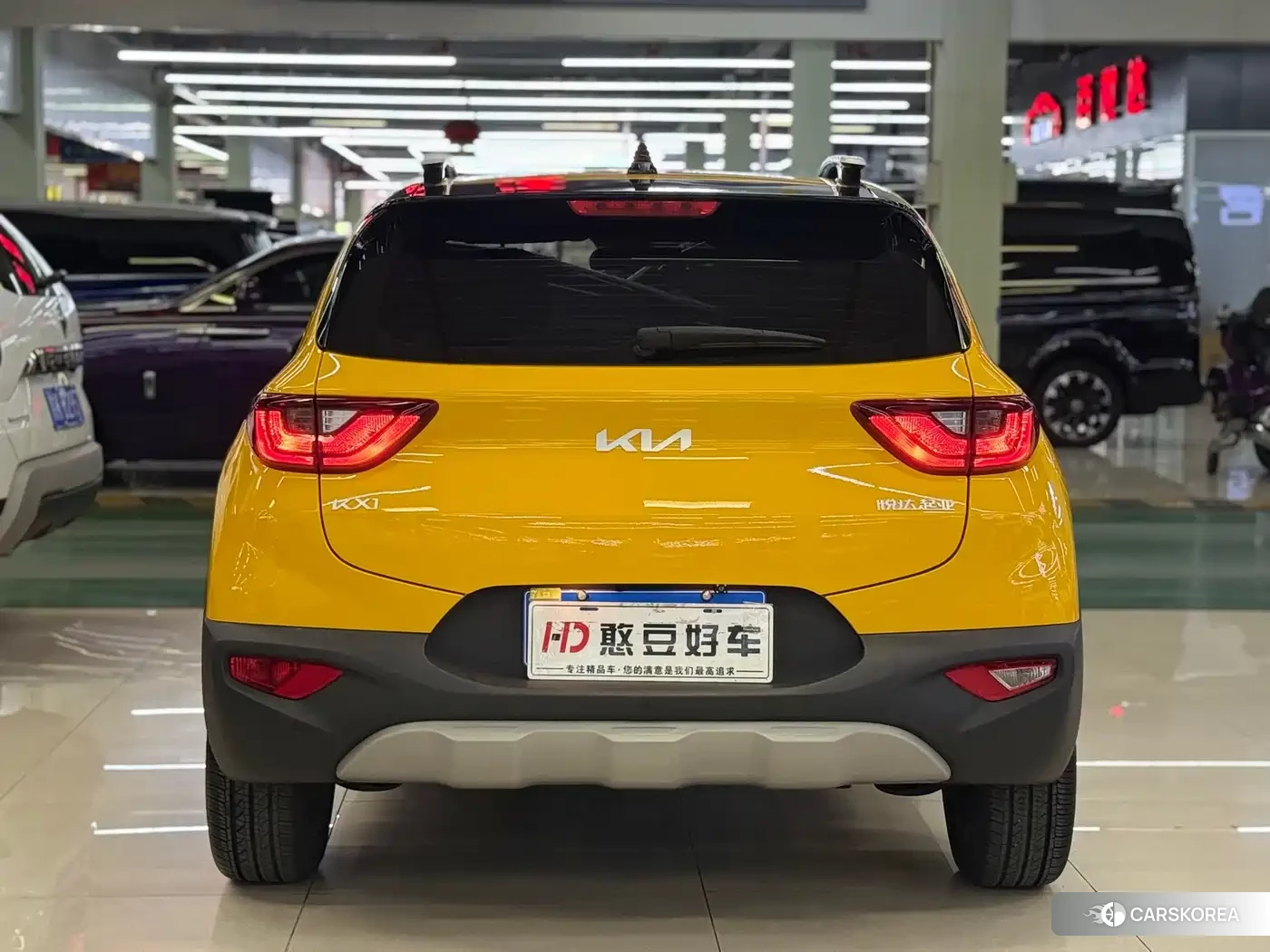 Kia KX1 2024 Yellow/orange из Китая, фото 5