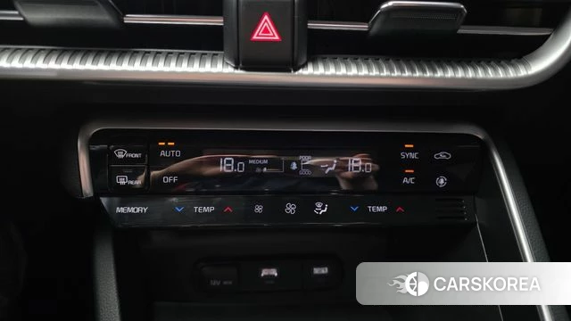 Kia K5 3rd generation 2023 Серый из Кореи, фото 4