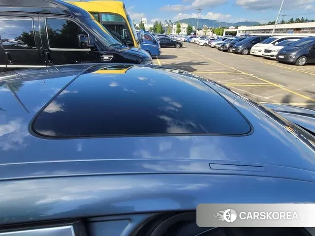 BMW 5 Series (G30) 2018 Небесно-голубой из Кореи, фото 4