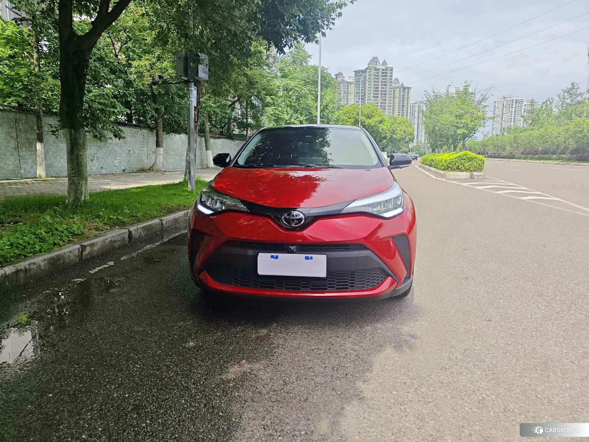 Toyota C-HR 2021 Красный из Китая, фото 4