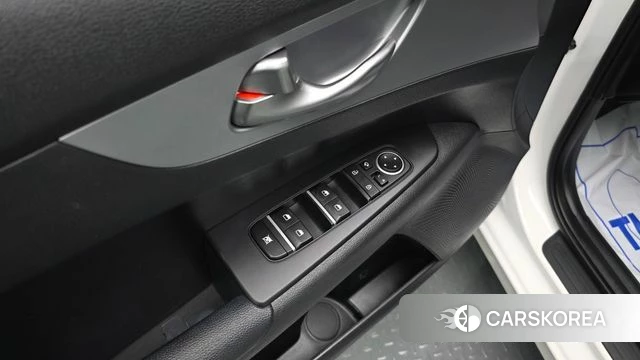 Kia The New K3 2nd generation 2022 Белый из Кореи, фото 4