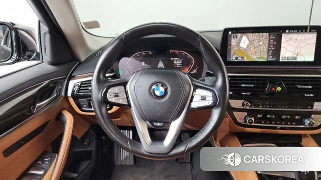BMW 5 Series (G30) 2021 Черный из Кореи, фото 4