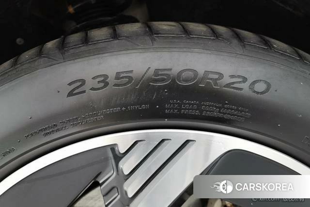 Audi Q4 e-tron 2023 Белый из Китая, фото 4