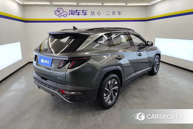 Hyundai Tucson 2023 Темно-серый из Китая, фото 4