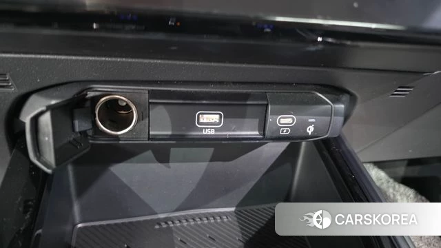 Kia Di Ol Nu Niro 2023 Серый из Кореи, фото 4
