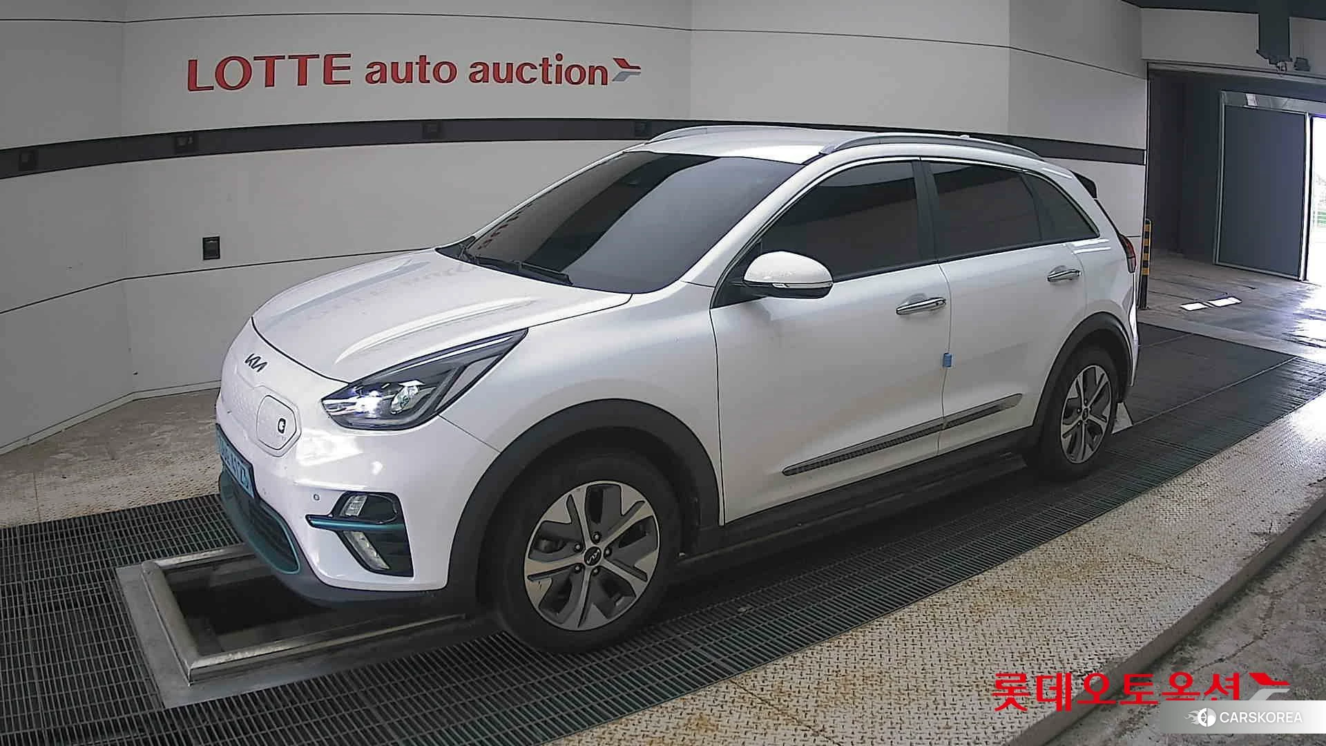 Kia Niro EV 2022 Snow White Pearl (optional) из Кореи, фото 4