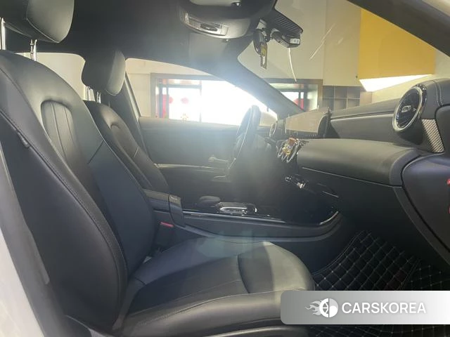 Mercedes-Benz Class A 2022 Белый из Китая, фото 4