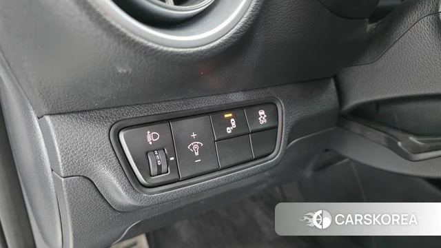 Kia The New K3 2nd generation 2023 Белый из Кореи, фото 4
