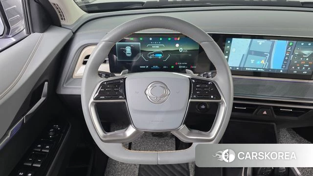 Ssangyong Torres EVX 2024 Серебристо-серый из Кореи, фото 4