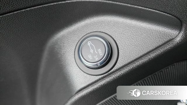 Chevrolet (GM Daewoo) Trax Crossover 2023 Черный из Кореи, фото 4