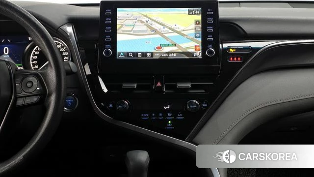 Toyota Camry (XV70) 2021 Белый из Кореи, фото 4