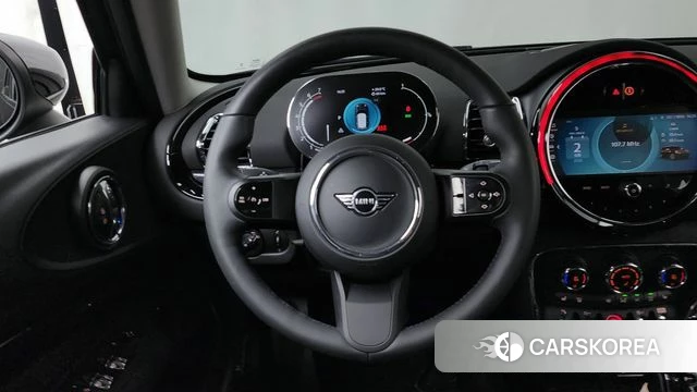Mini Cooper Clubman 2024 Черный из Кореи, фото 4