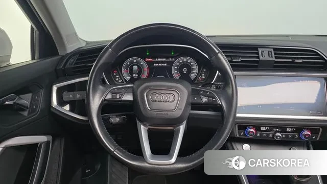 Audi Q3 (F3) 2020 Белый из Кореи, фото 4