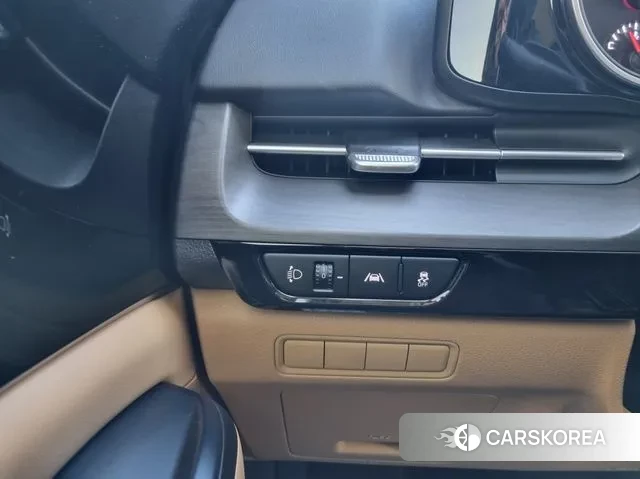 Kia Carnival 4th generation 2022 Белый из Кореи, фото 4