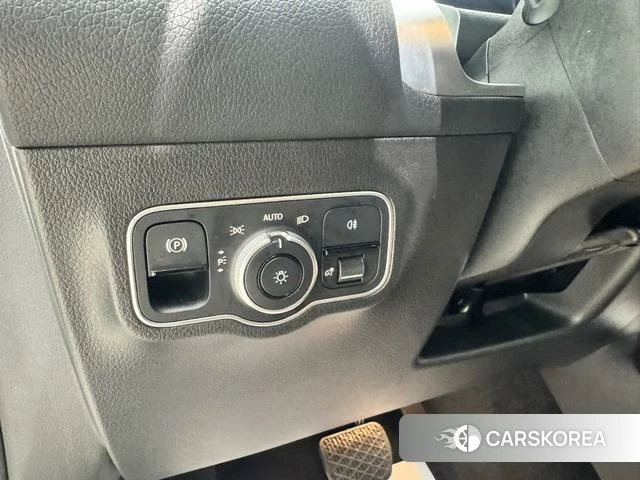 Mercedes-Benz GLB 2022 Белый из Китая, фото 4