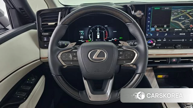 Lexus LM Second Generation 2025 Белый из Кореи, фото 4