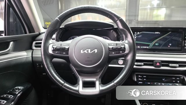 Kia K5 3rd generation 2022 Белый из Кореи, фото 4