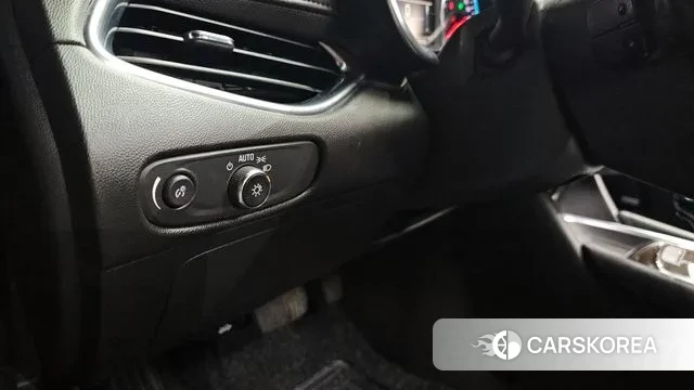 Chevrolet (GM Daewoo) All New Malibu 2018 Черный из Кореи, фото 4