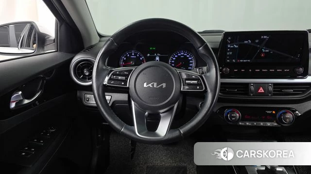 Kia The New K3 2nd generation 2021 Белый из Кореи, фото 3