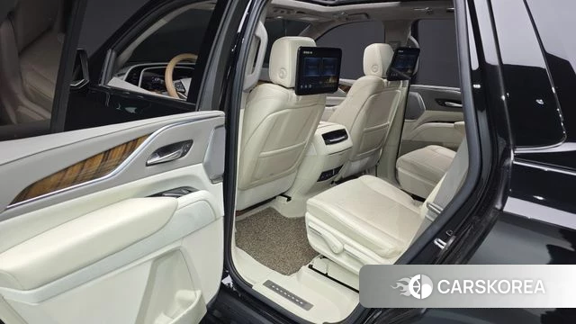 Cadillac Escalade 5th Generation 2022 Черный из Кореи, фото 4