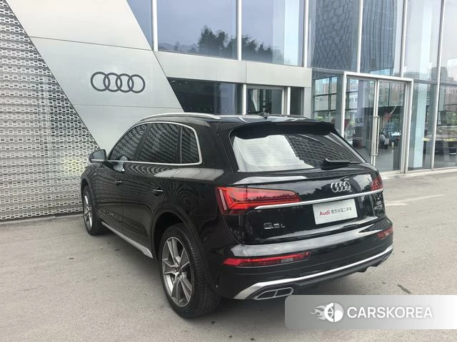 Audi Q5L 2023 Черный из Китая, фото 4