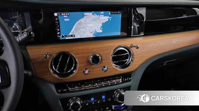 Rolls-Royce Ghost 2nd Generation 2023 Белый из Кореи, фото 4