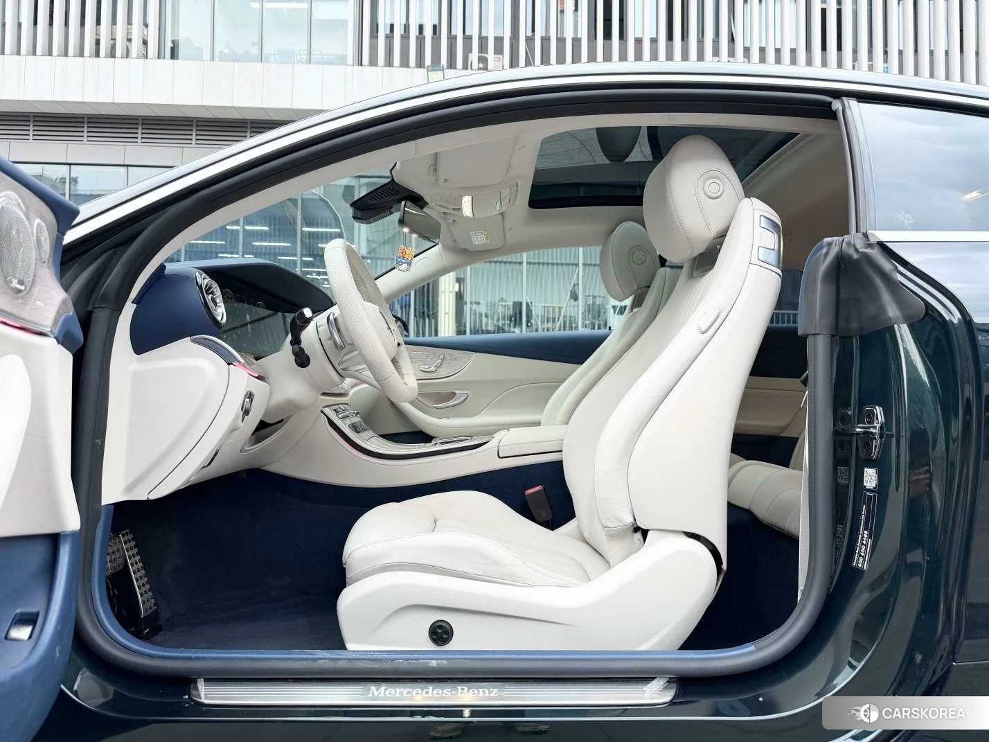 Mercedes-Benz E-class (imported) 2023 Зеленый из Китая, фото 4