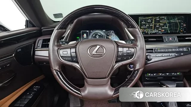 Lexus ES300h 7th generation 2019 Песочный из Кореи, фото 4