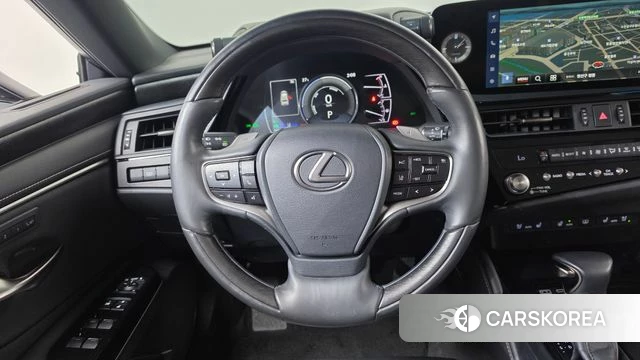 Lexus ES300h 7th generation 2023 Белый из Кореи, фото 4