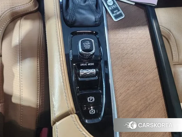 Volvo XC90 second Generation 2020 Серебряный из Кореи, фото 4