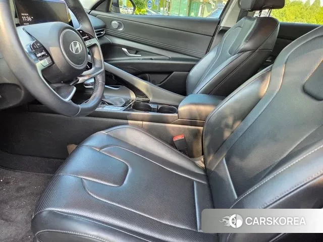 Hyundai The New Avante Hybrid (CN7) 2023 Серебристо-серый из Кореи, фото 4