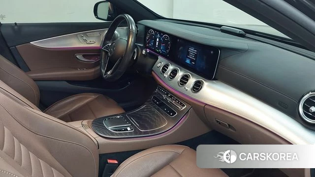Mercedes-Benz E-Class W213 2021 Серый из Кореи, фото 4