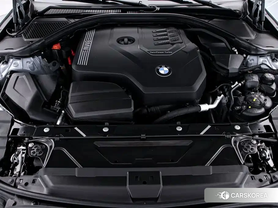 BMW 3 series 2025 Silver/gray из Китая, фото 4