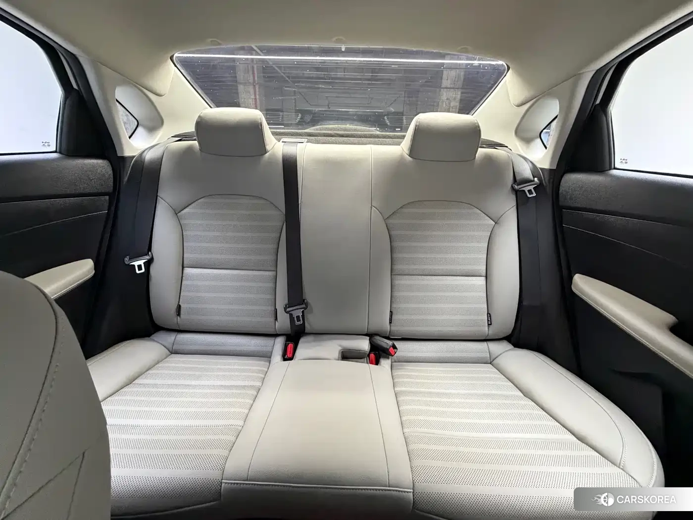 Kia K3 2023 Белый из Китая, фото 4