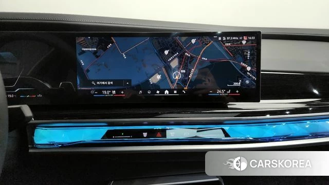 BMW 7 Series (G70) 2025 Черный из Кореи, фото 4