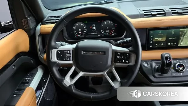 Land Rover Defender (L663) 2024 Черный из Кореи, фото 4