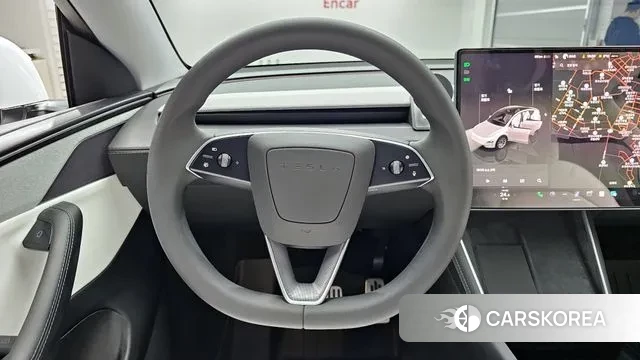 Tesla Model Y 2025 Белый из Кореи, фото 4